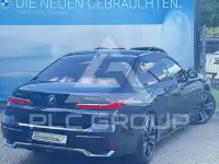 2025 BMW 740