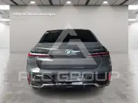 2025 BMW 740