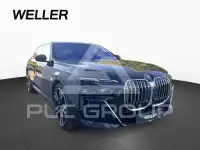 2025 BMW 740