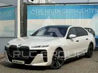2025 BMW 740