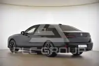 2025 BMW 740