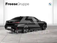2025 BMW 740