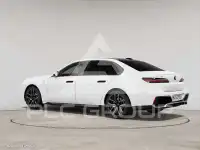 2025 BMW 740
