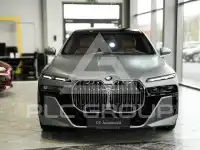 2025 BMW 740