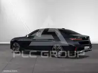 2025 BMW 740