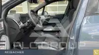 2025 BMW 220