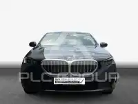 2025 BMW 530