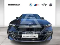 2025 BMW 530