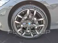 2025 BMW 320