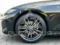 2025 BMW 320