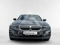 2025 BMW 320