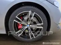2025 BMW 320