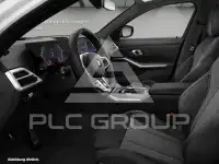 2025 BMW 320