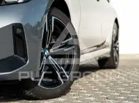 2025 BMW 320