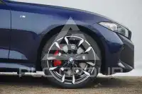 2025 BMW 330