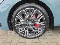2025 BMW 540