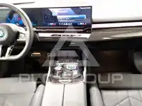 2025 BMW 550