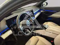 2025 BMW 550