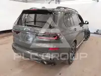 2025 BMW X7