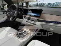 2025 BMW X7