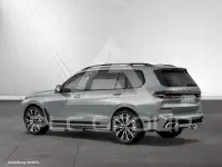 2025 BMW X7