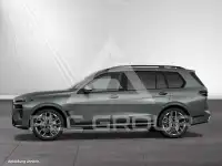 2025 BMW X7