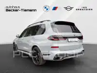 2025 BMW X7