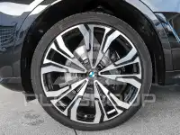 2025 BMW X7