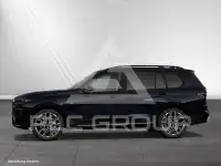 2025 BMW X7