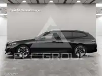 2025 BMW 520