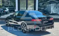 2025 BMW 520