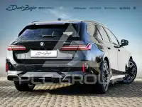 2025 BMW 520