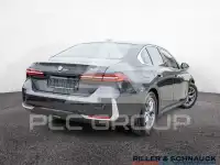 2025 BMW 520