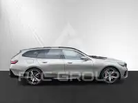 2025 BMW 520
