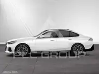 2025 BMW 520