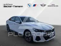 2025 BMW 520