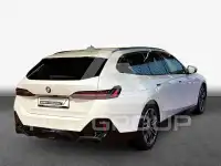 2025 BMW 520