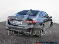2025 BMW 520