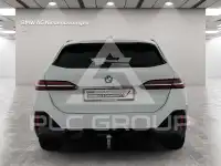 2025 BMW 520