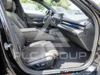 2025 BMW 520