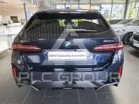 2025 BMW 520