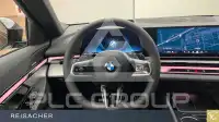 2025 BMW 520
