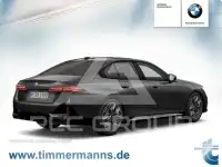 2025 BMW 520