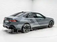 2025 BMW 520