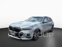 2025 BMW 520