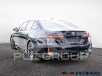 2025 BMW 520