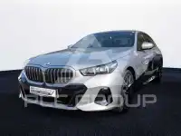 2025 BMW 520