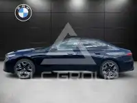 2025 BMW 520