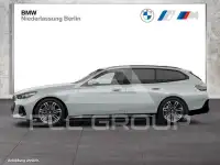 2025 BMW 520