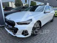 2025 BMW 520